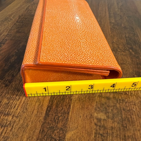 VIVO $580 Orange Genuine Shagreen Stingray Leather Clutch Purse with Gold Chain - Picture 6 of 6